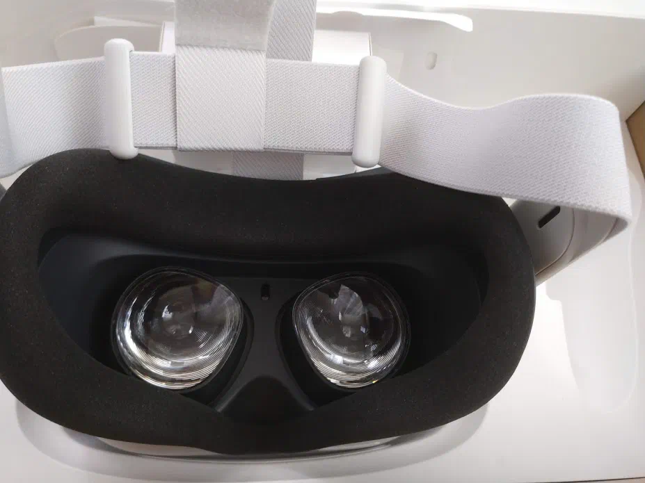Oculus (Meta) Quest 2 All Features and Release Date